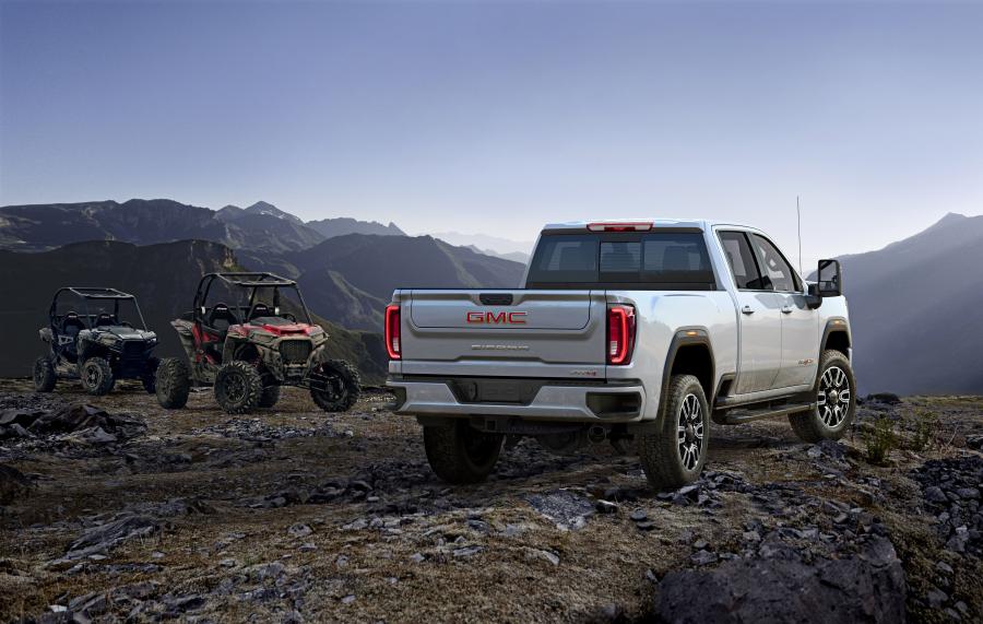  GMC Sierra 2500 HD AT4 Crew Cab 2019 года  (фото 2 из 40)